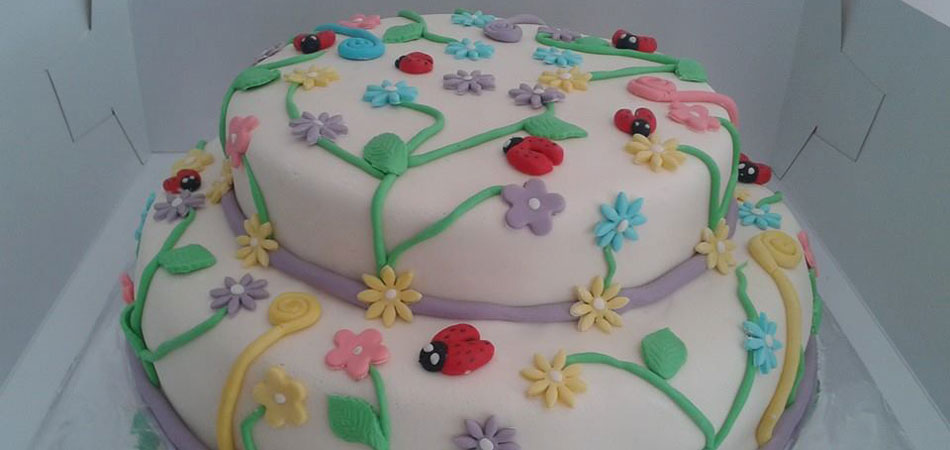 Customised birthday cakes